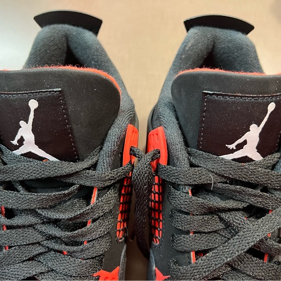 Men’s Air Jordan 4 Retro Red Thunder. Size 9.5. Brand New. Never Worn. - Picture 2 of 8